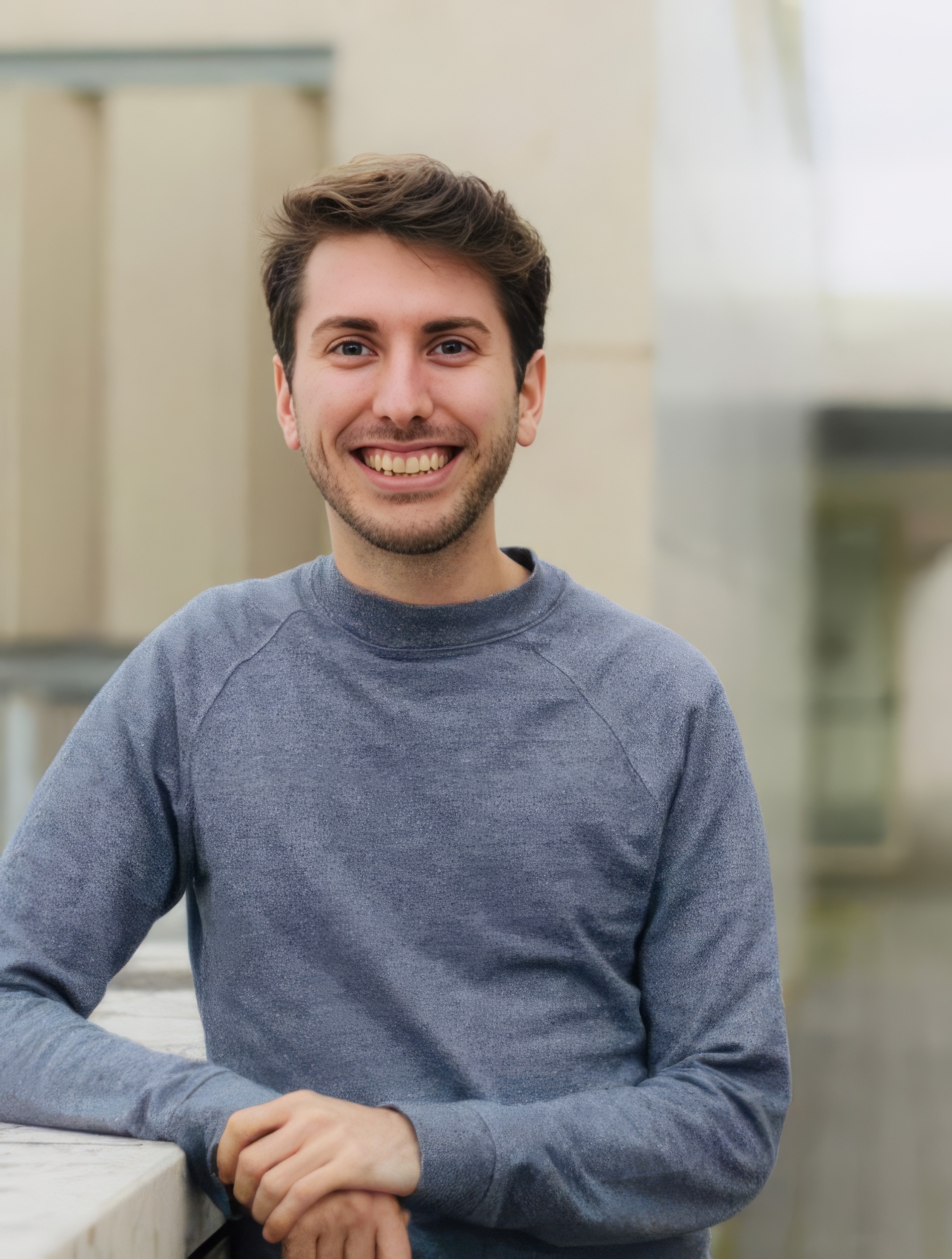 Dr. Pedro Margolles, ganador del Premio a la Mejor Tesis Doctoral 2025 de la Cátedra VIU-NED 