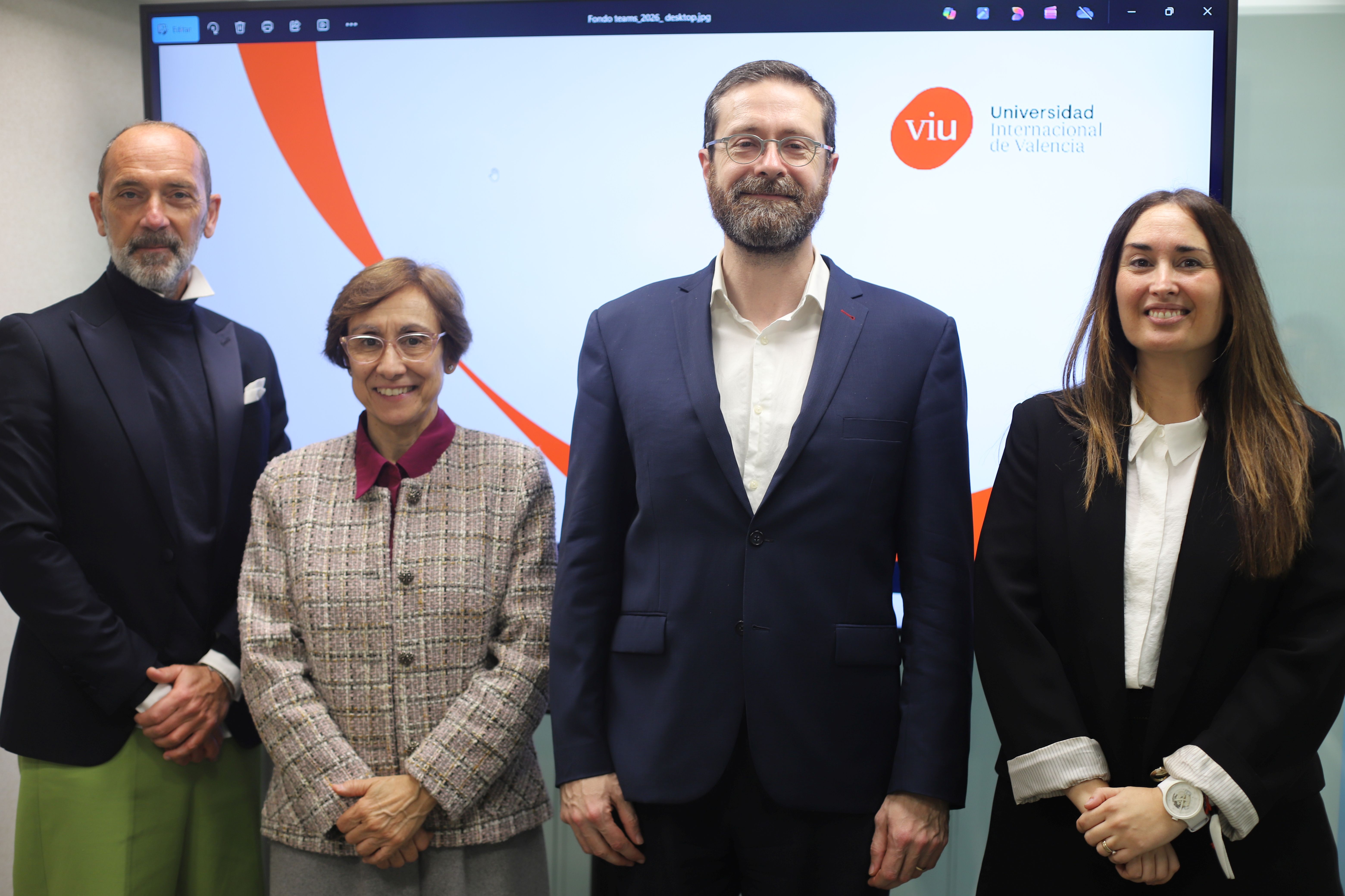 Firma convenio VIU- Escuelas Católicas CV, foto grupal de firmantes