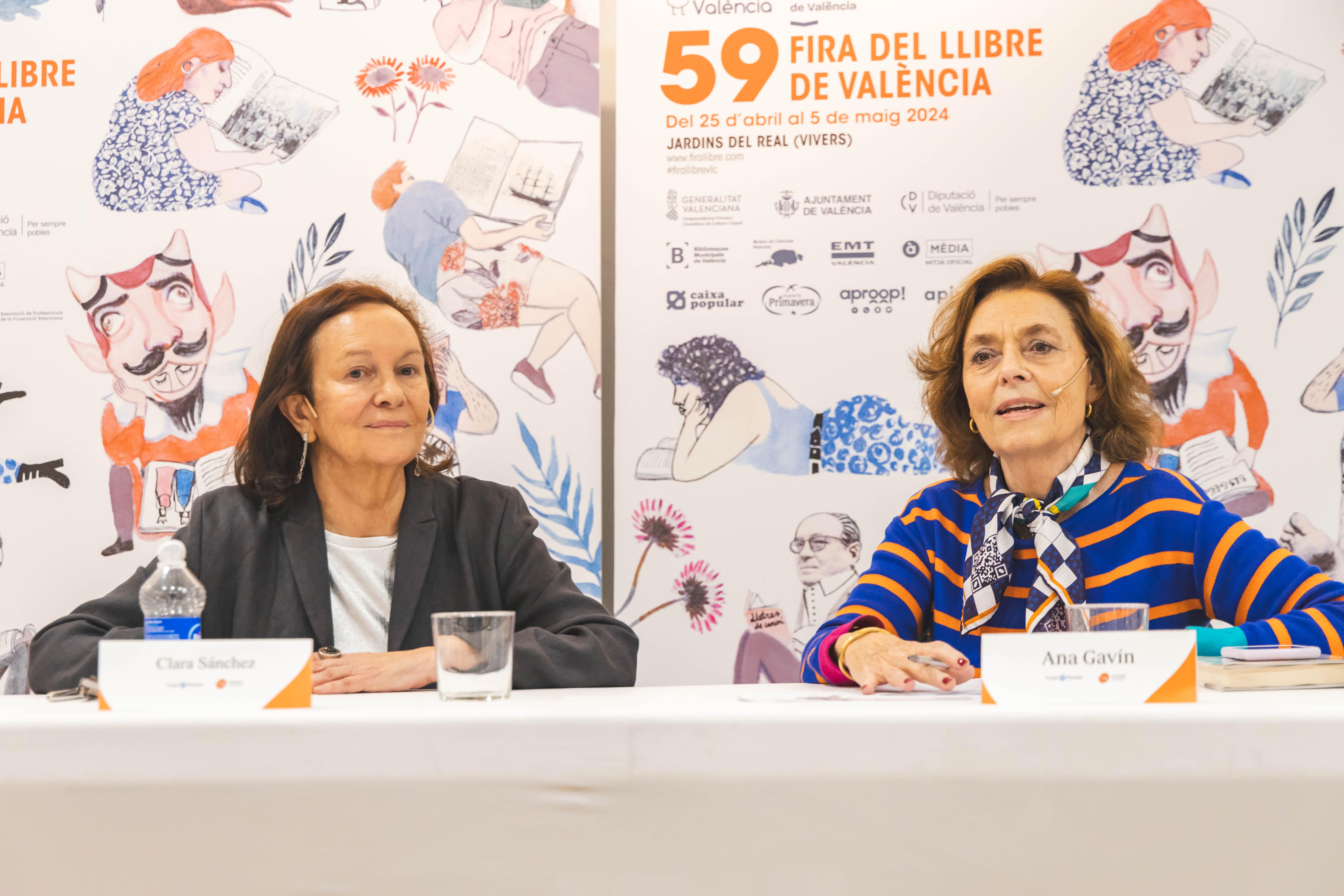 Clara Sánchez y Ana Gavín durante la masterclass