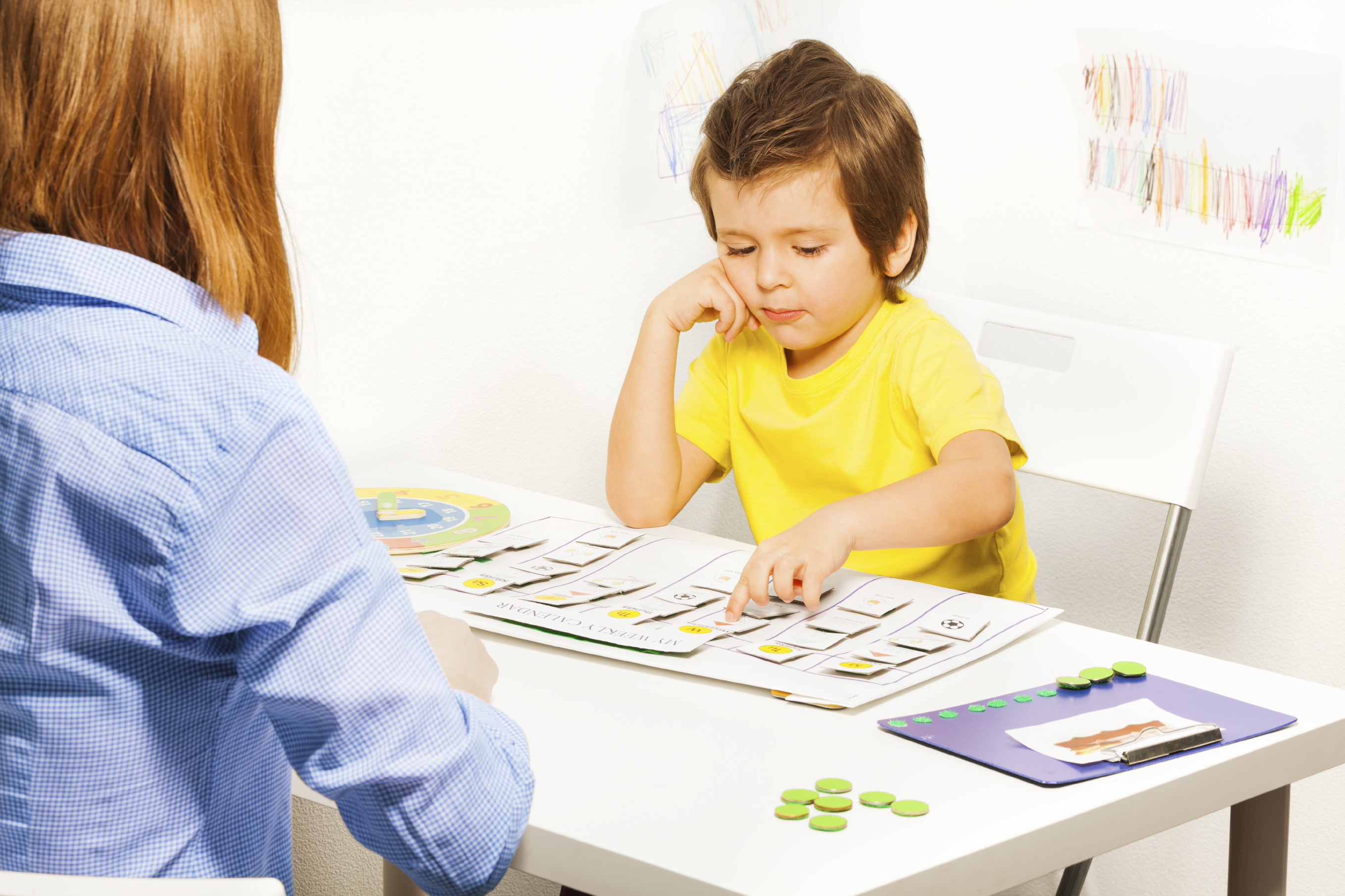 Занятие для детей общение. Занятия для аутистов. Карточки для детей. Занятия для детей. Аутизм у детей.