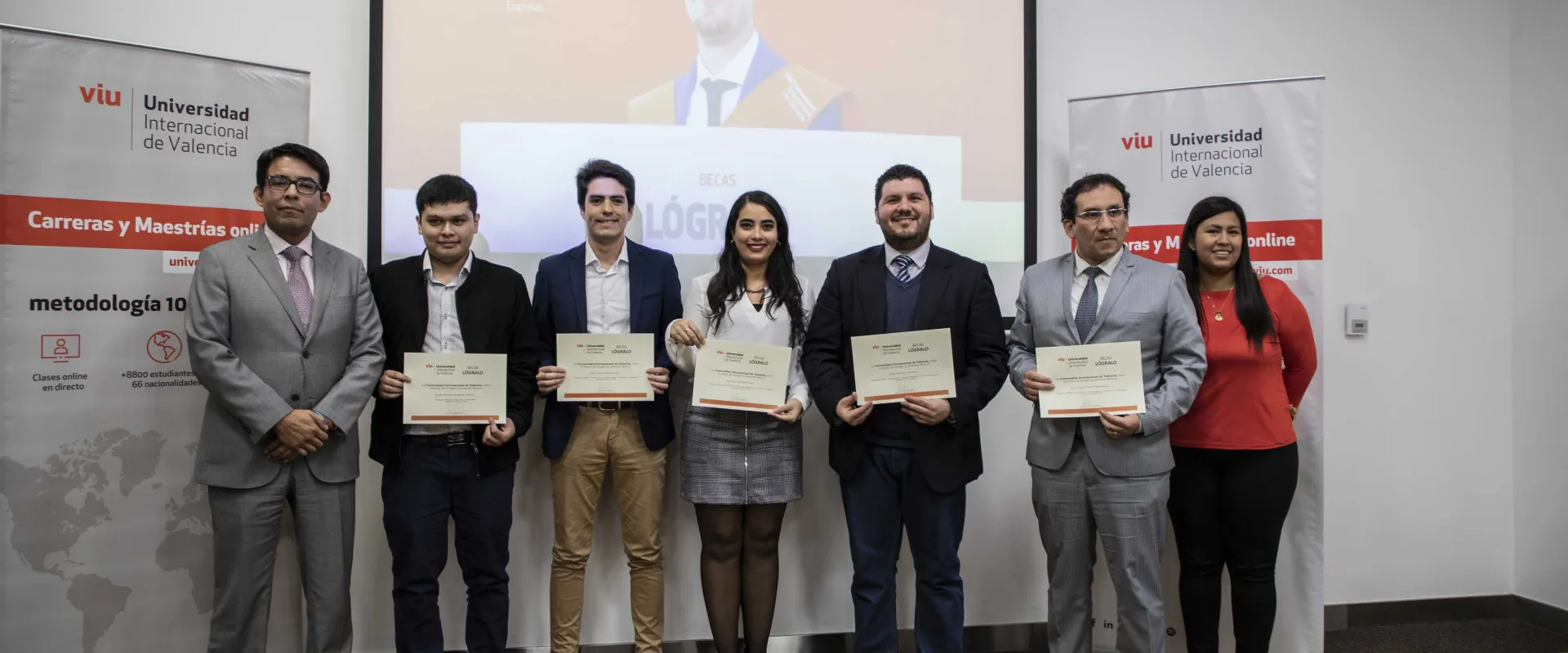 Entrega Becas Lógralo