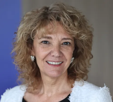 María Andión Goñi Olangua