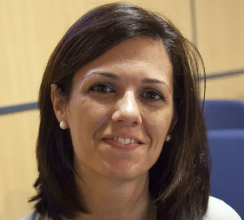 Beatriz Gil Julià