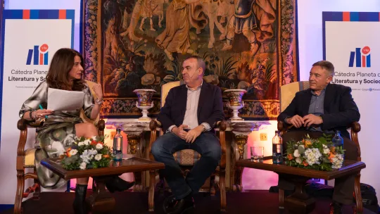 Presentación Cátedra Planeta Debate