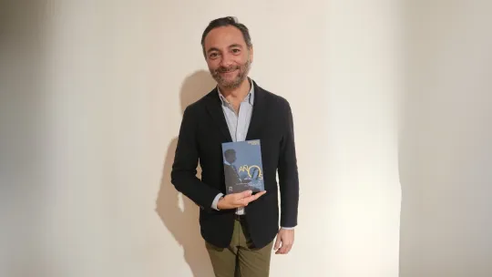 Dr. Javier García-Luengo card