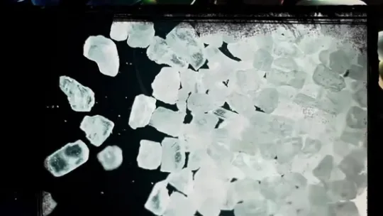 Drogas-ciencia-y-politica.jpg Drogas-ciencia-y-politica.jpg