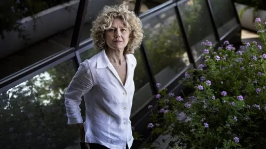 Imagen Portada Masterclass online: "CONVERSACIÓN CON ELENA RAMÍREZ, DIRECTORA DE SEIX BARRAL Y DEL ÁREA DE EDICIÓN INTERNACIONAL DEL GRUPO PLANETA"