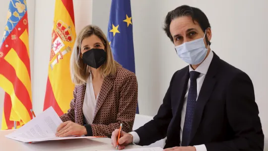 VIU y el COITCV firman un convenio de colaboración