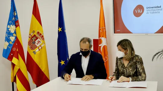 Firma convenio VIU Global Omnium.jpg Firma convenio VIU Global Omnium.jpg