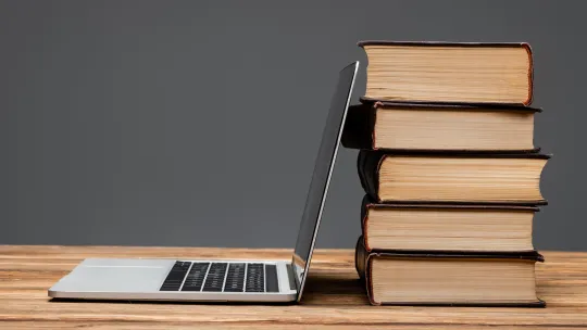 Jornadas sobre Inteligencia Artificial y literatura: tensiones conflictos y posibilidades