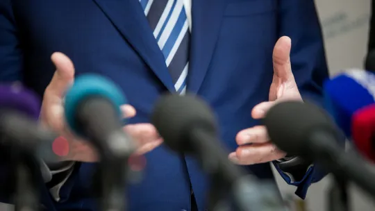 Imagen portada Periodismo y Democracia Veracidad de la información