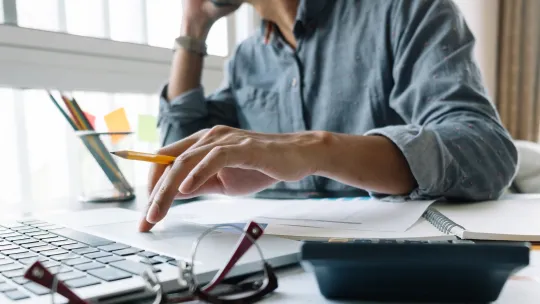 Innovación en materia de propiedad intelectual en la era digital logo