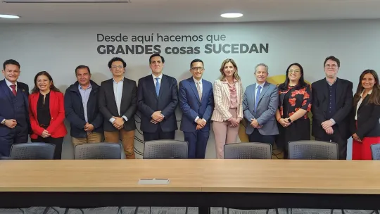 Visita LATAM header