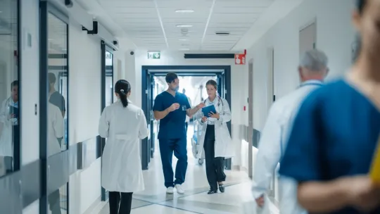 Imagen Portada Masterclass Online: “Amenazas de salud pública en el siglo XXI en España”