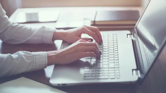 formación_en_linea.jpg formación_en_linea.jpg