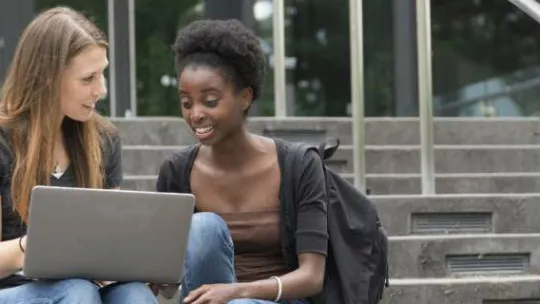 iStock_13-formacion-universitaria_optimizada.jpg iStock_13-formacion-universitaria_optimizada.jpg