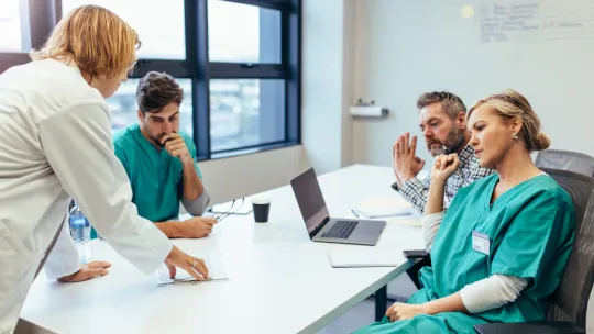 máster gestion sanitaria online.jpg