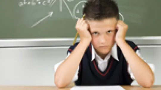 nino-aula-clase.png nino-aula-clase.png