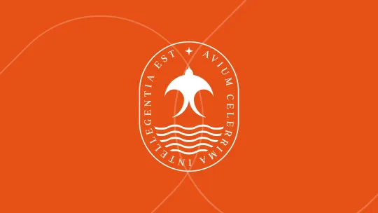 Escudo Académico naranja VIU