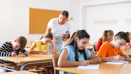 Imagen Portada Masterclass Online: Avanzar en la Investigación Educativa