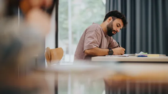 Imagen Portada Masterclass Online - La escritura y sus beneficios en el cerebro