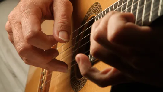 Imagen Portada Poesía es cante: Miguel Poveda, entre el verso y el flamenco