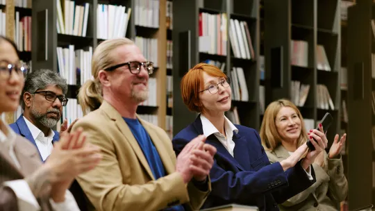 Imagen Portada Masterclass Online: Descubre cómo se construye el éxito de un libro desde el Marketing