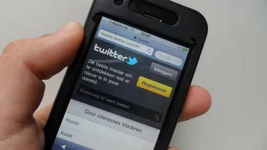 twitter-movil.jpg twitter-movil.jpg