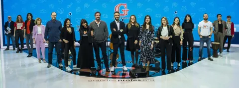 Foto Grupal Ponentes y Equipo Grandes Profes.jpg