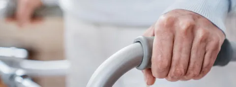 Investigación fragilidad en adultos mayores header