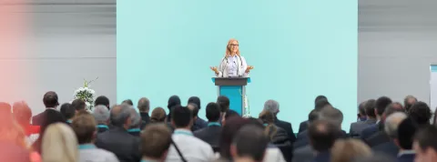 Imagen Portada Masterclass Onlie: Comunicación científica inclusiva y accesible: llegar a todos los públicos