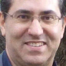 A. Ezquerro_recortada.png