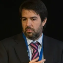 Fernando Rivas.jpg