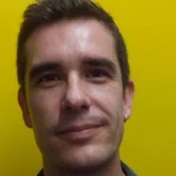 Ismael Hern†ndez.png