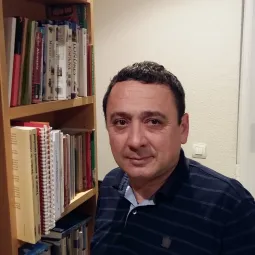 Julian Iniesta Romero.jpg