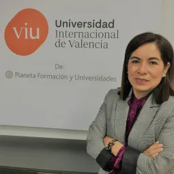 Karina Virrueta VIU2.jpg