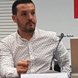 Dr. Roger Muñoz Navarro