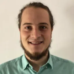 Dr. Raúl Molina Gil