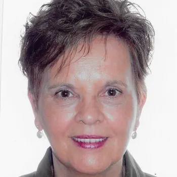 Lourdes Macías Merlo