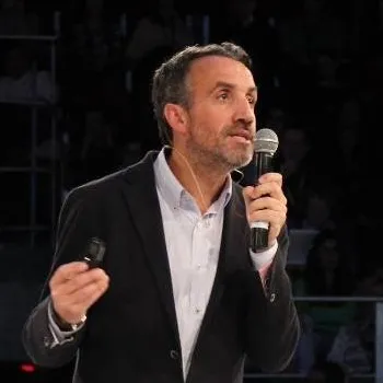 Carlos Fernández