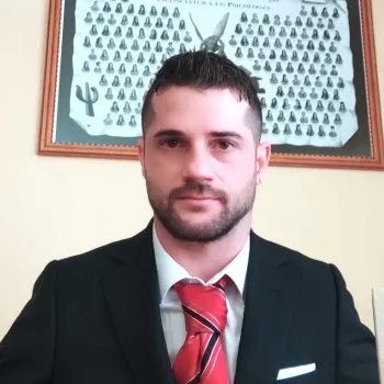 Dr. Iván Díaz García