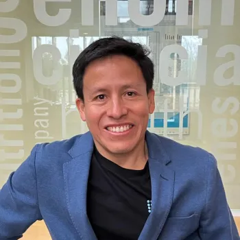 Dr. Alberto Dávalos