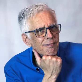 Dr. Alejandro Escobar-Vicent