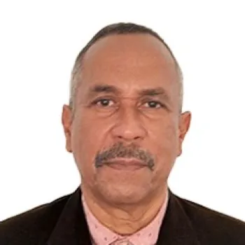 Dr. Henry José Espinoza Bejarano