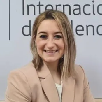 Dra. Patricia Flor Arasil