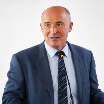 Dr. Joan Rafael Garcia Perales