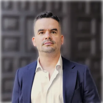 Dr. Alién García Hernández