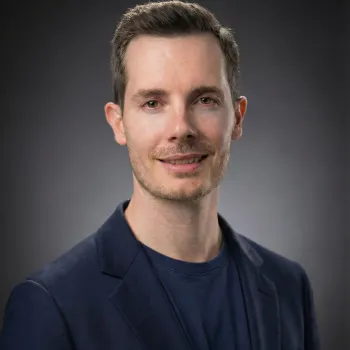 Dr. Rafael Rivelles Navarro