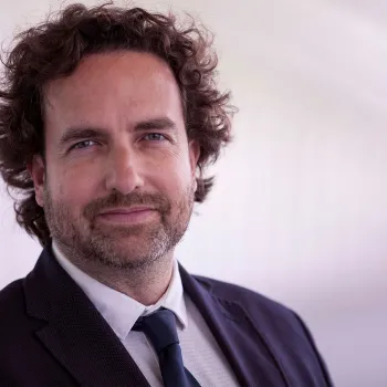 Dr. Eduard Amorós Kern