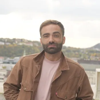 Dr. Esteban Sarrias Arrabal